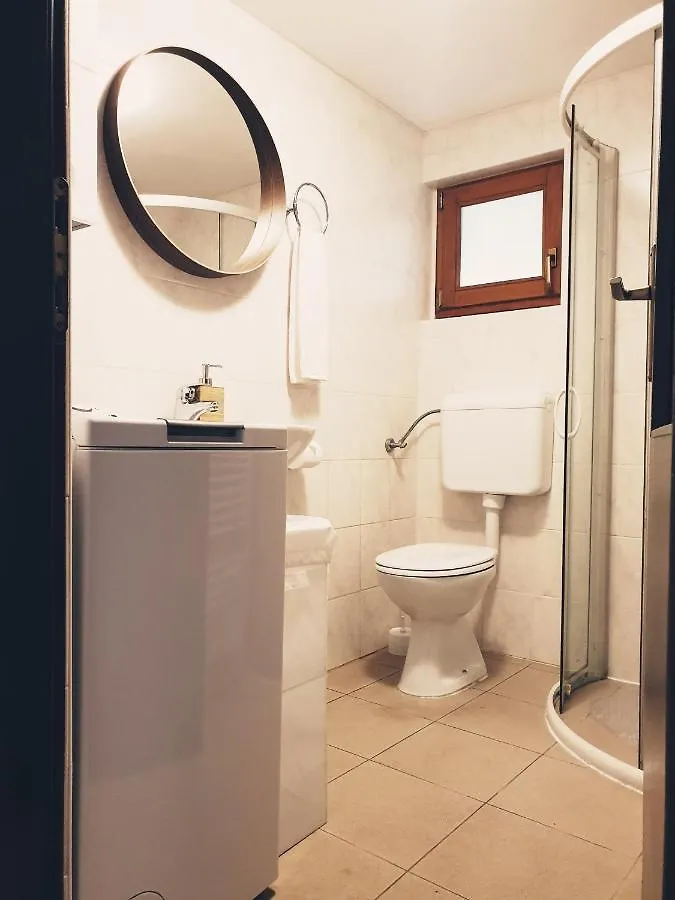 Kuca Gric, Mrzla Vodica Villa